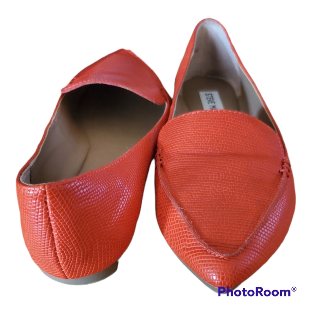 Steve Madden Orange "Feather" Flats 6 GUC